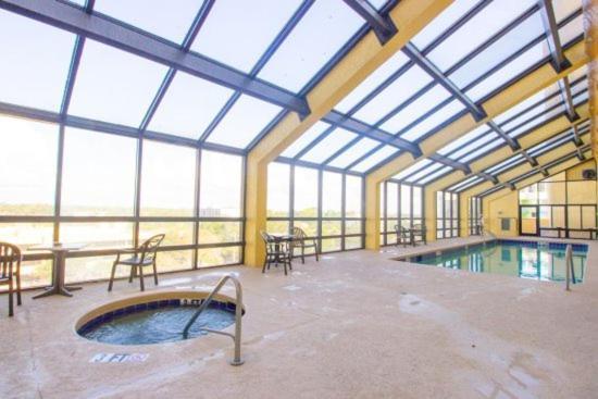 شاطئ ميرتل Oceanfront Double Queen 1 Bedroom Suite Caravelle 1137 الغرفة الصورة